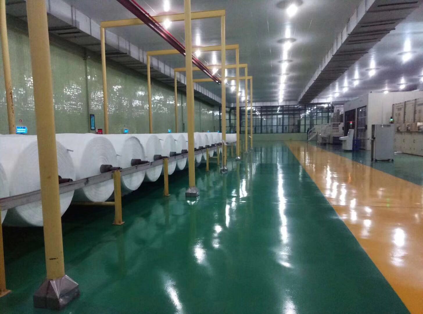 水刺車間.jpg